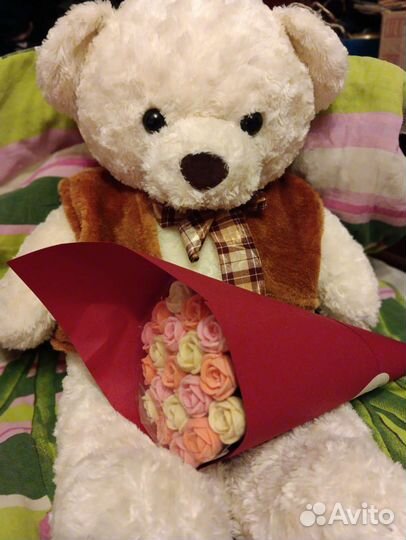 Медведь плюшевый большой
