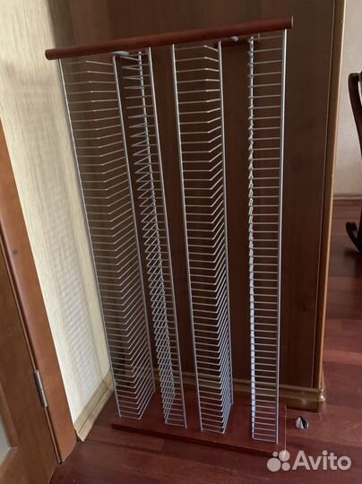 Подставка для дисков