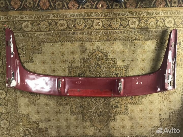 Спойлер на багажник