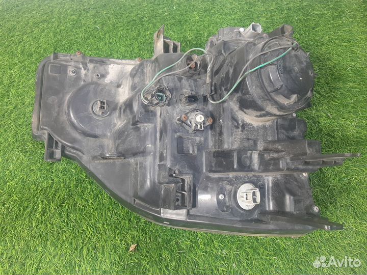 Фара левая на Nissan X-Trail T31