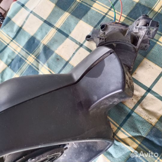 Зеркало левое Ситроен берлинго 2014