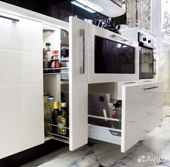 Угловая кухня с мдф фасадами