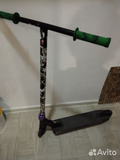 Самокат трюковой