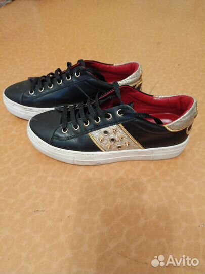 Кожаные кеды 35 раз Cesare paciotti