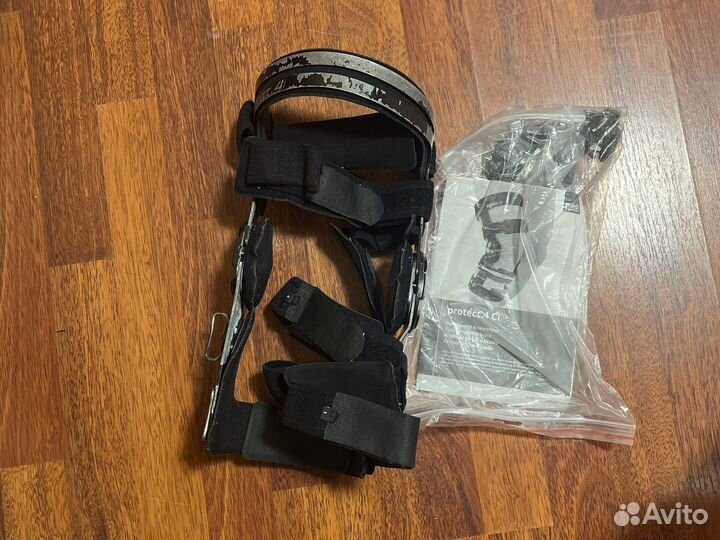 Наколенник ортопедический