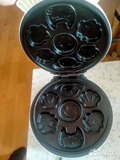 Электрическая вафельница