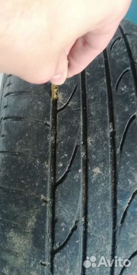 Bridgestone Dueler H/P 215/60 R17