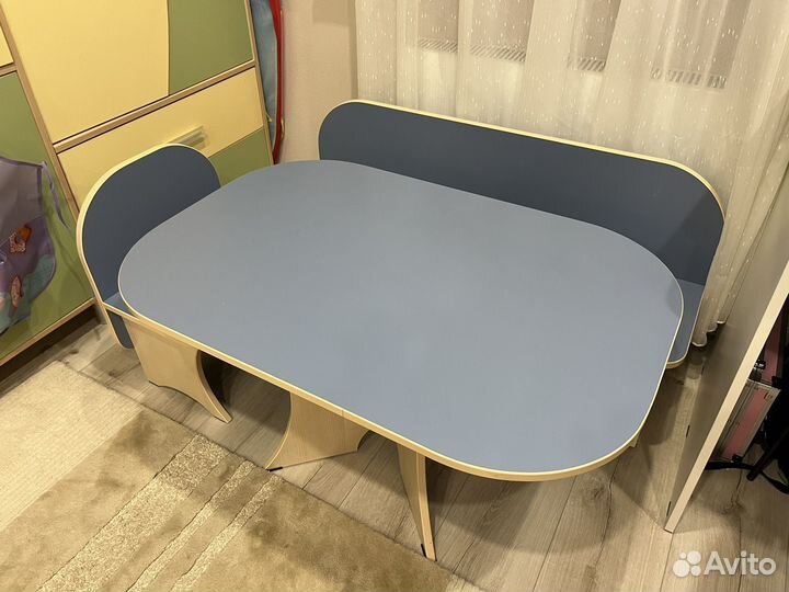 Набор детской мебели бу