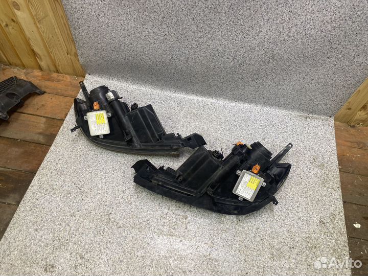 Фара Mazda 3 BK хэтчбек