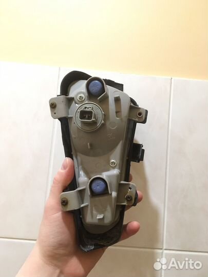 Повторитель поворота в бампер toyota camry