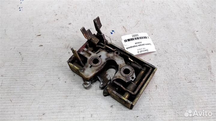 Замок двери передней левой volkswagen Jetta II 82