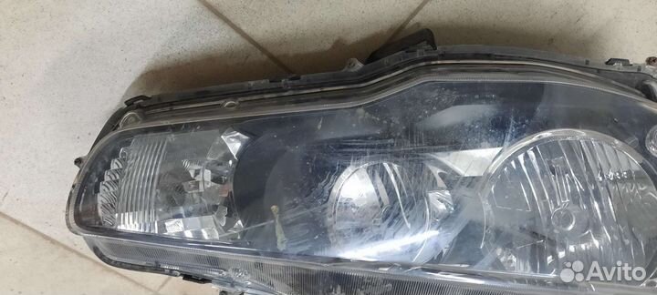 Фара П. Mitsubishi Lanser 10/2010