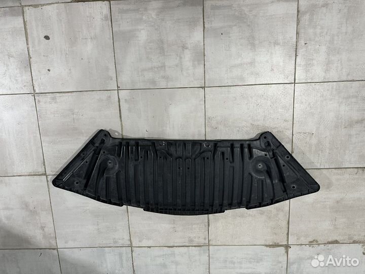 Пыльник под бампер Мерседес W204 C klass