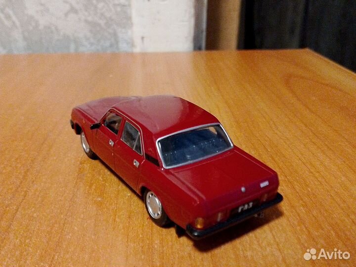 Модель автомобиля волга 31029