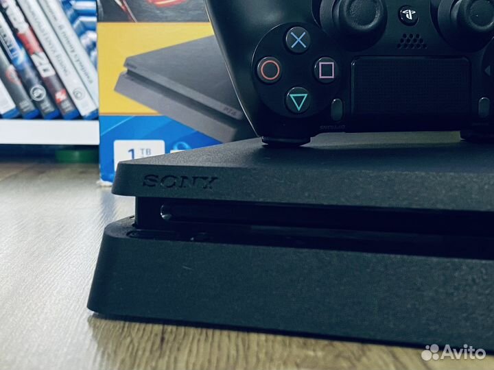Sony PS4 Slim 1TB 3V Состояние новой