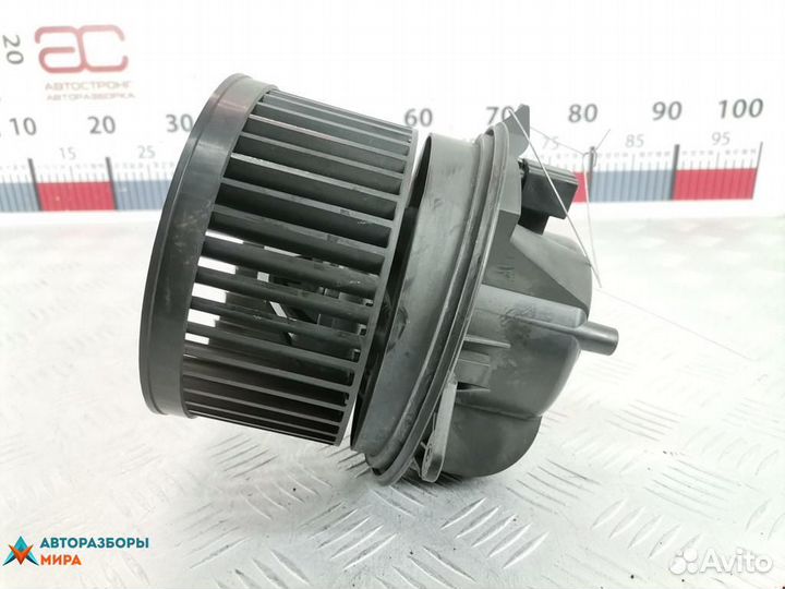 Моторчик печки Ford Focus рест. 2004 1111936