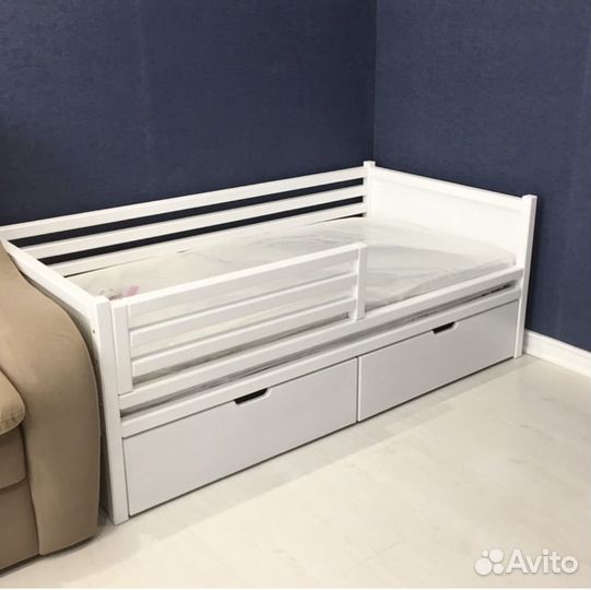 Детская кровать с 2-мя ящиками