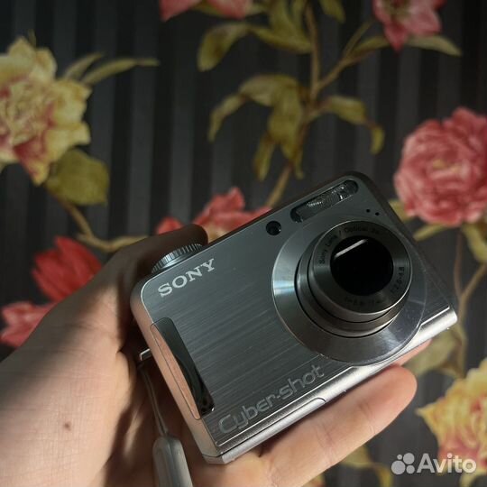 Мыльница sony cybershot y2k