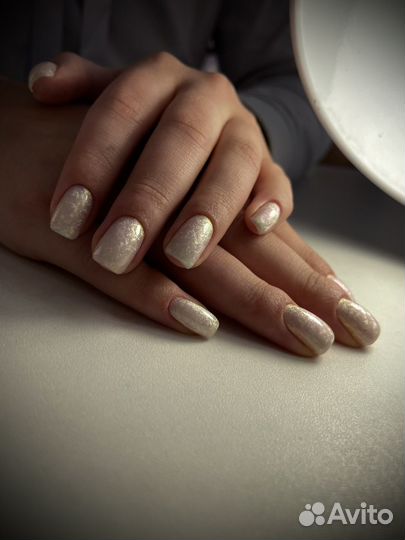 Маникюр и наращивание ногтей