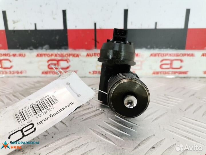 Форсунка Volkswagen Touran рест. 2008 038130073AG