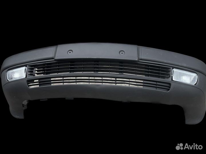 Бампер передний новый Audi 100 c4