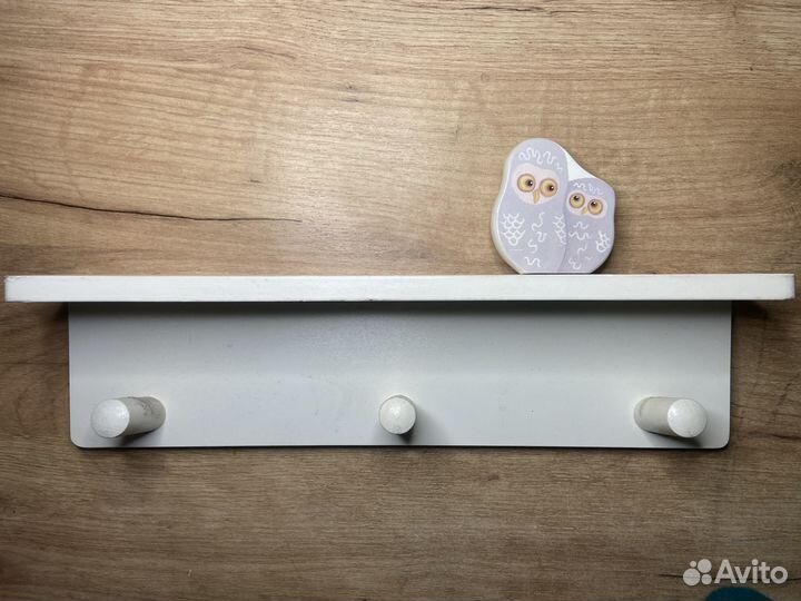 Полка в детскую с крючками Икеа