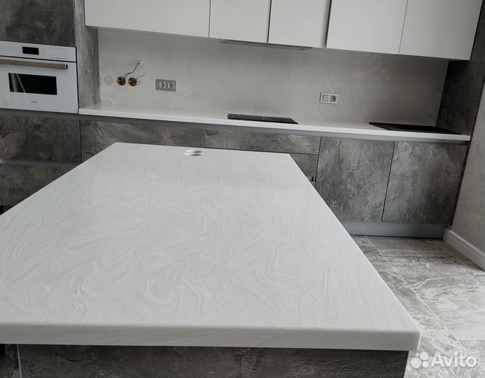 Столешница и кухонный остров из камня Grandex м2