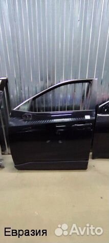 Дверь левая передняя Toyota Rav 4 кузов 50