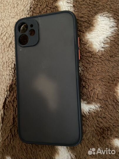 Чехлы iPhone 11