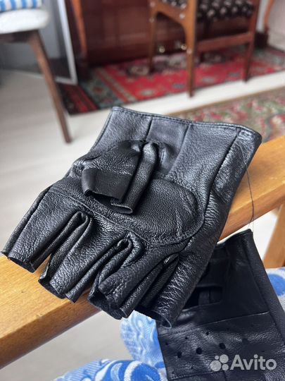 Мужские кожаные перчатки