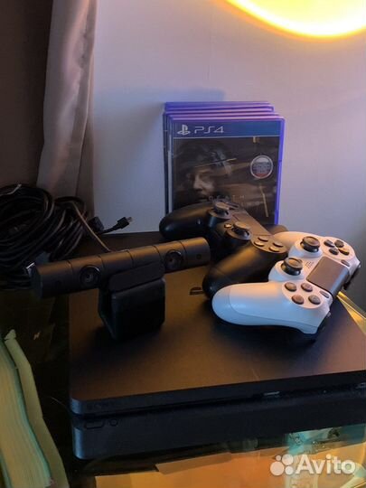 Sony PS4, 2джостика,камера и комплект игр