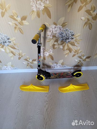 Самокат снегокат