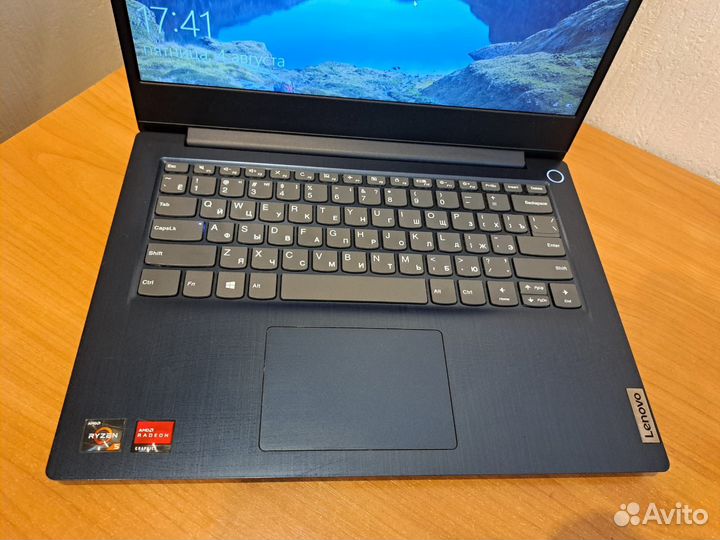 Lenovo idea pad 3 14ada05