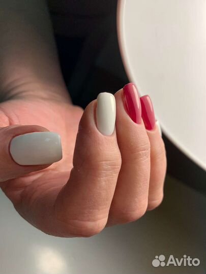 Маникюр и педикюр бесплатно