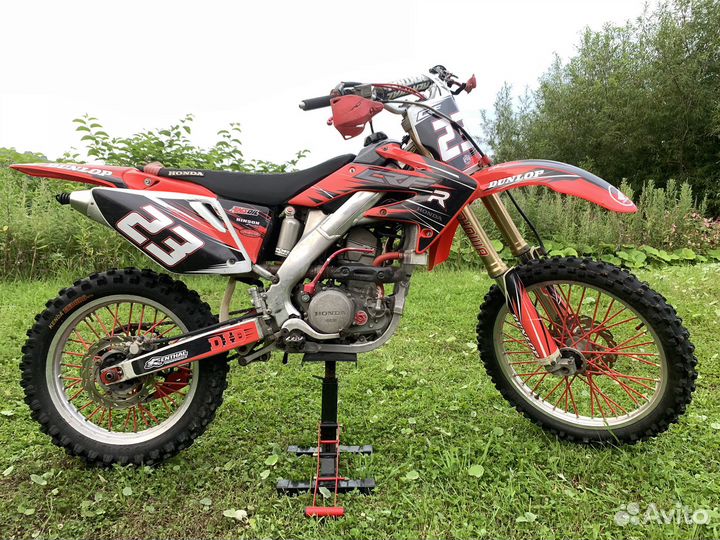 Мотоцикл honda CRF250R