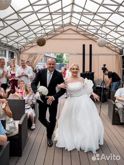 Ведущая + DJ с оборудованием