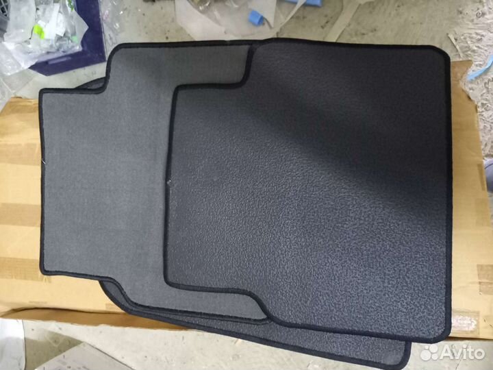 Коврики в салон Toyota Avensis 03-08 текстиль