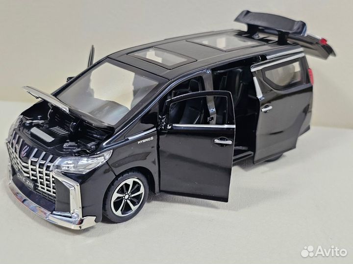 Модель машины Toyota Alphard чёрная 1:32