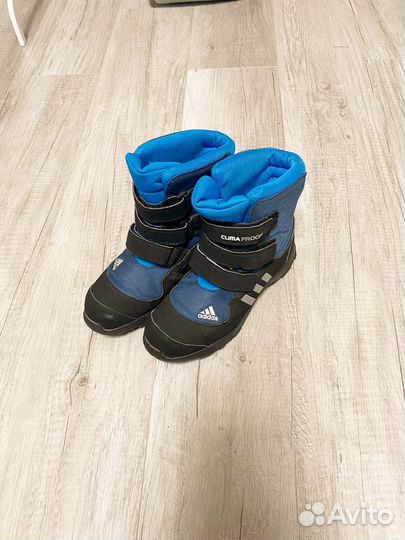 Зимние ботинки adidas 38