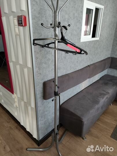 Вешалка напольная