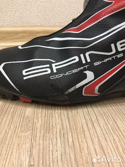 Ботинки лыжные