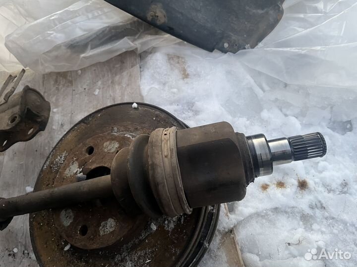 Привод левый 1.8 МКПП