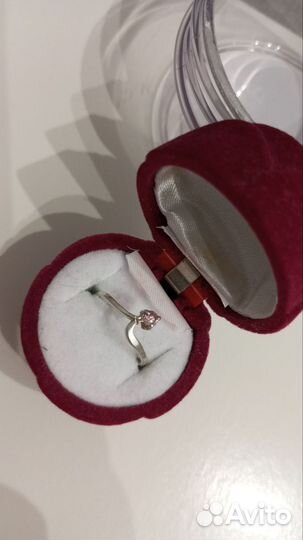 Кольца серебро с камнем