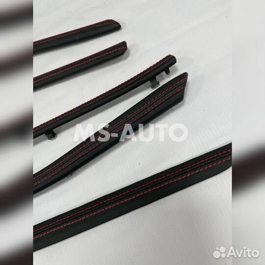 Молдинги салона Лада Веста в коже