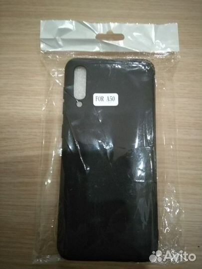 Чехлы на телефон