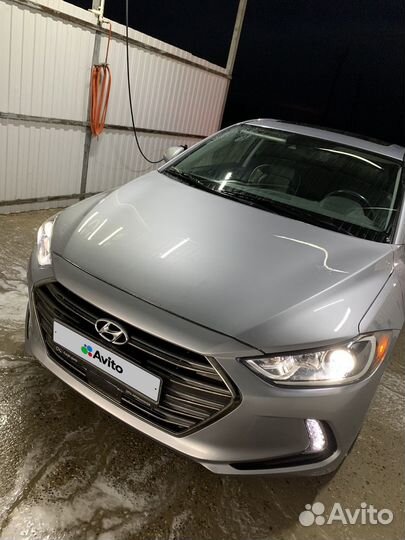 Hyundai Elantra, 2017