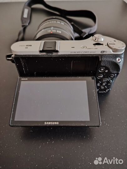 Samsung NX300