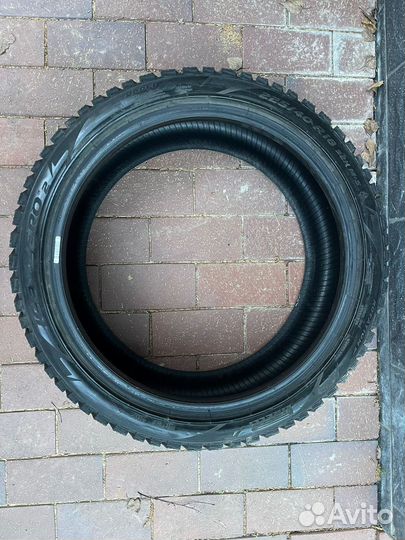 Pirelli Ice Zero 2 225/40 R18 92H