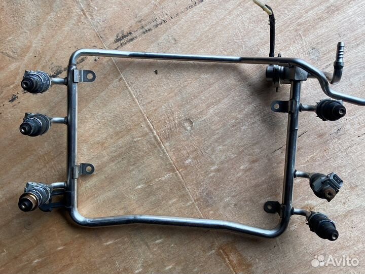 Топливная рампа Ауди a6, a4 2.6