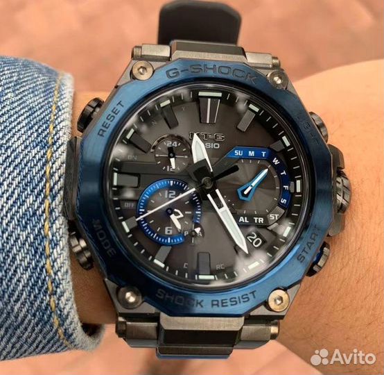 Часы Casio G-shock с хронографом MTG-B2000B-1A2ER